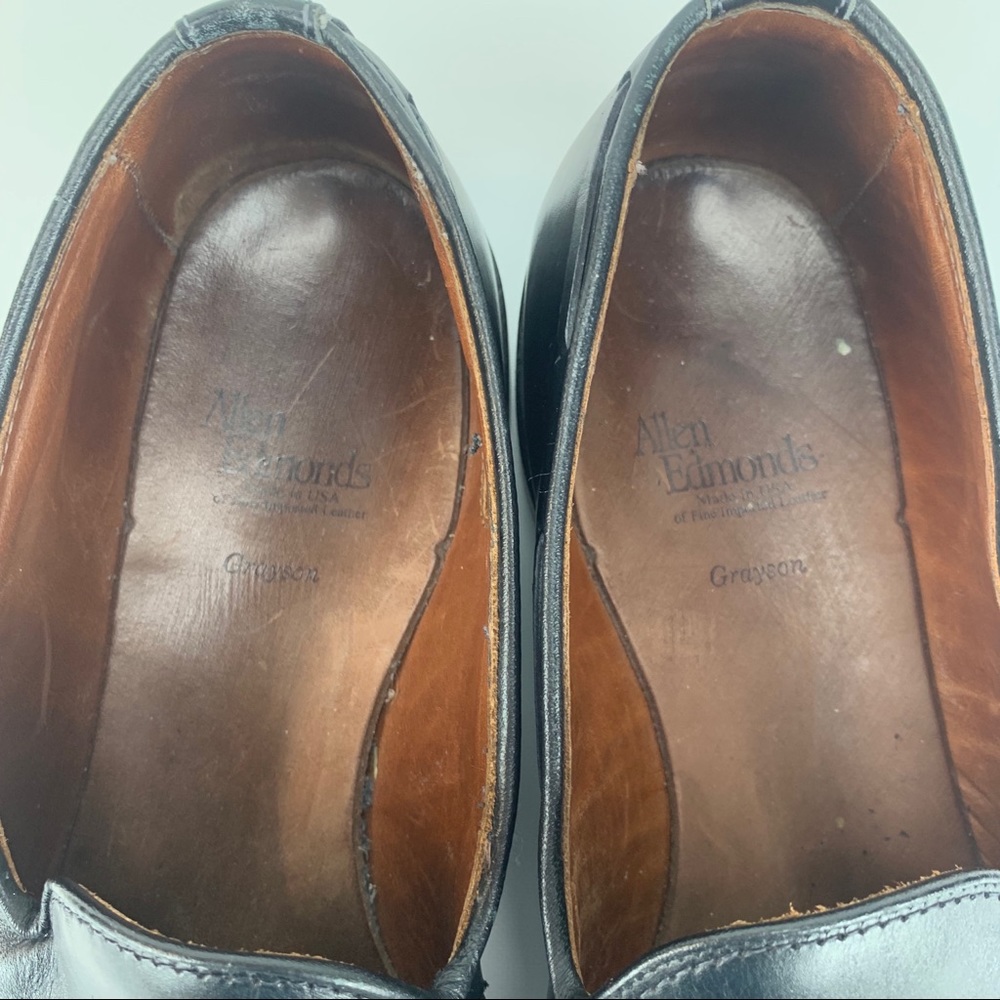 Allen Edmonds Black Slip On loafers with Tassels - Picture 3 of 6